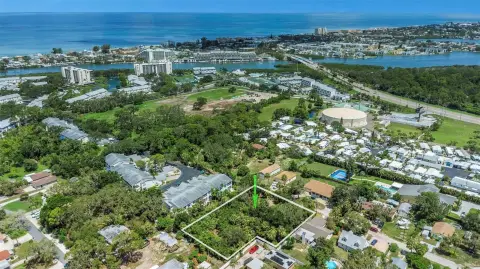 Large Wooded Lot Near Beach