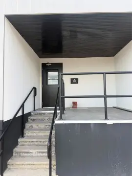 Multi-Suite Flex Space