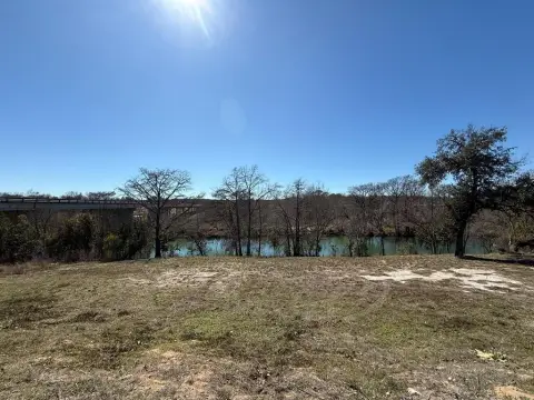 Guadalupe Riverfront Land in Kerrville