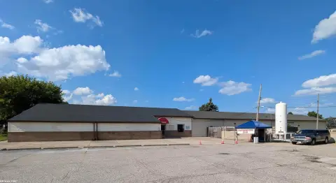 Retail & Office Building with Inventory Room