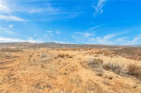 Rural Land With Flat Pads
