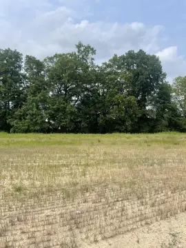 Residential Land in Huntertown, IN