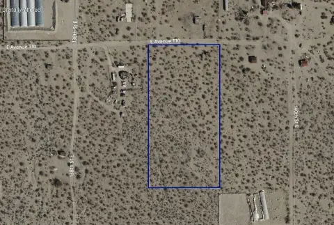 Residential Land in Pearblossom, CA