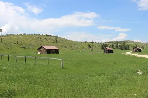 Custer Land with Historical Significance