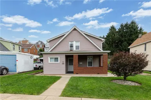 Duplex with Private Laundry Areas