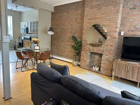 Two-Unit Split-Level Duplex