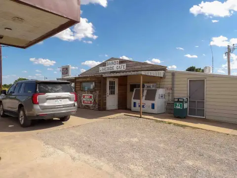 Lakeside Cafe and Convenience Store