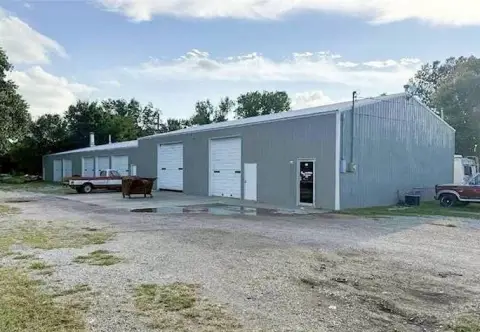 Steel Auto Shop with Service Equipment