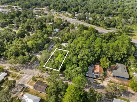 Gainesville Development Opportunity: Vacant Lot