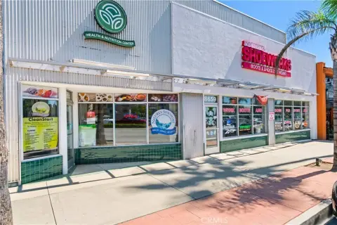 Retail Opportunity on Sierra Avenue