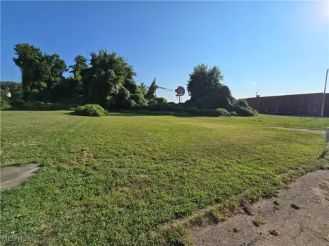 Commercial Lot Near I-70