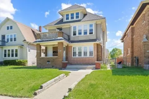 Milwaukee Duplex Investment Opportunity