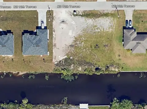 Cape Coral Canal Front Land