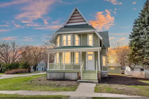 De Pere Duplex For Sale