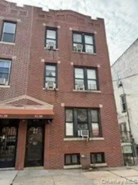 Seven-Unit Brick Apartment Building