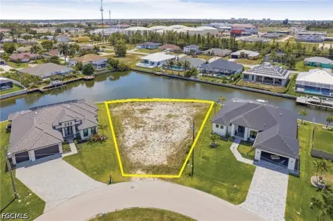 Waterfront Land in Cape Coral