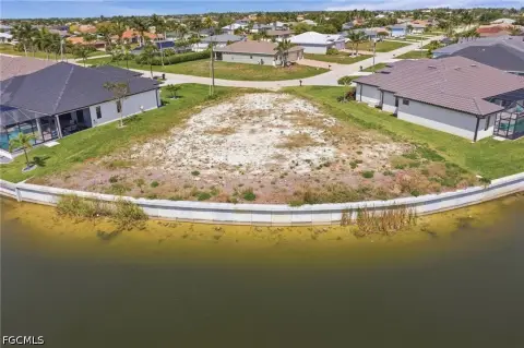 Waterfront Land in Cape Coral