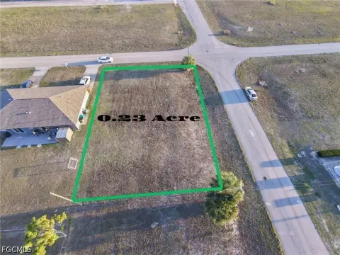 Commercial Lot in Growing Area
