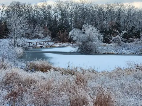 Versatile Land in Phillipsburg, MO