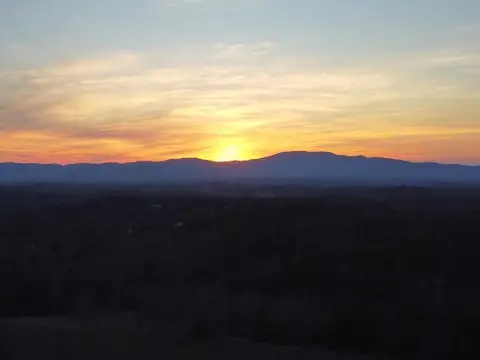 Unrestricted Land Near Bear Mountain