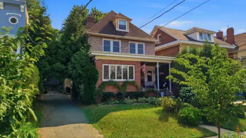 Duplex Property with Carriage Loft
