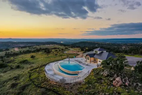 Kingsland Acreage in Gated Subdivision