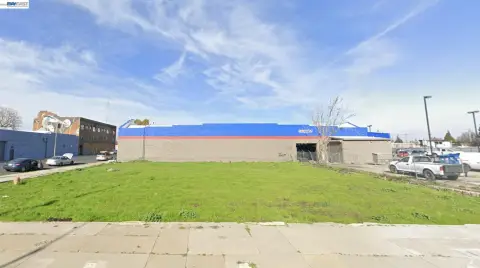 Commercial Land with Public Utilities