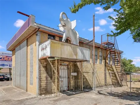 Commercial Land with Office Building