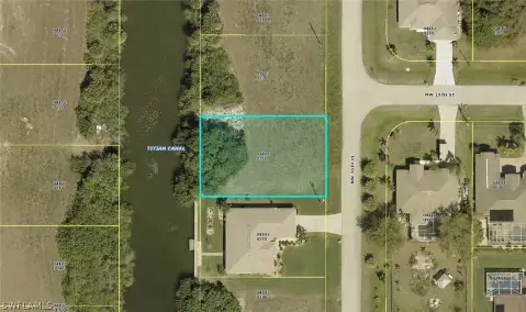 Waterfront Lot in Cape Coral