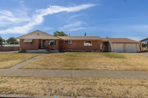 Brick Side-by-Side Duplex