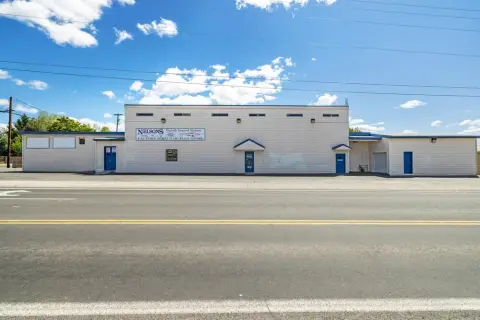 Klamath Falls Commercial Building
