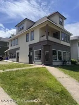 Mixed-Use 3-Unit Property