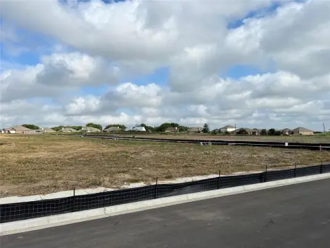 Residential Land in Saddle Creek