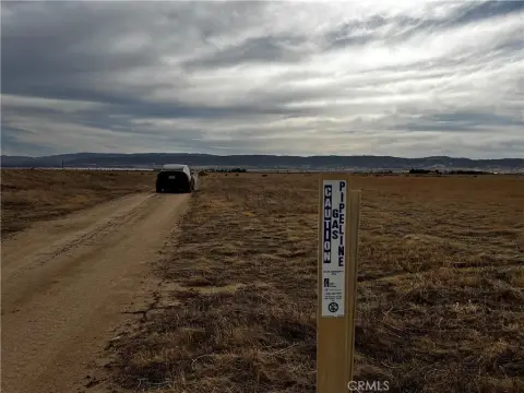 Land Lot in Antelope Acres