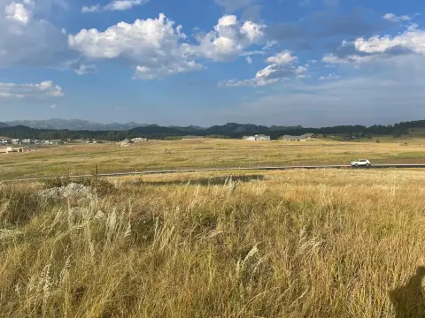 Residential Lot with Mountain Views