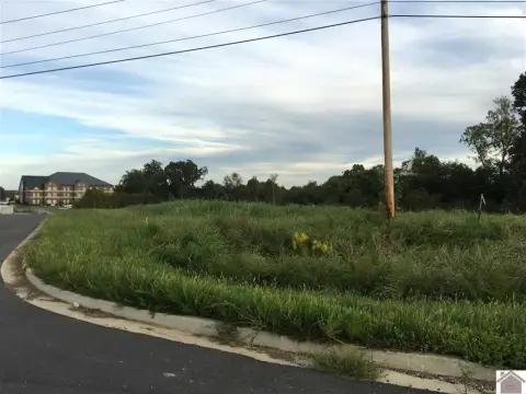 Commercial Land Parcel with Interstate Visibility