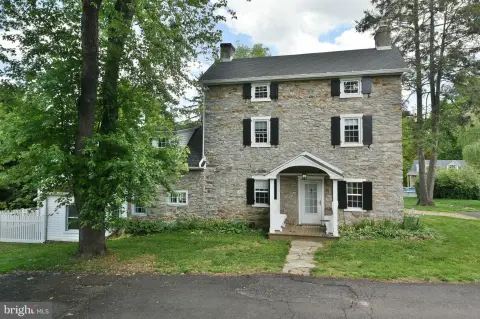 Colonial Duplex with Detached Guest House