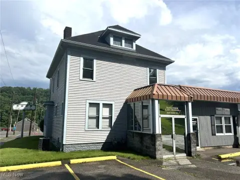 Office Building on Corner Lot