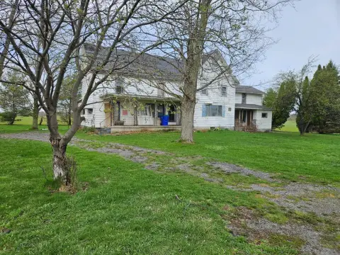 Holley Two-Family Home on Acreage