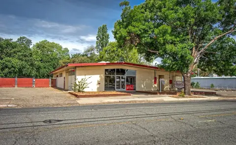 Retail Office Building with Parking