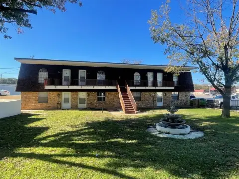 Weatherford Apartments: Premier Investment Opportunity