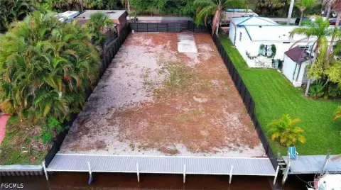 Waterfront Lot with Gulf Access