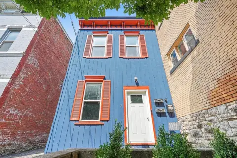 Renovated Duplex with Outdoor Space