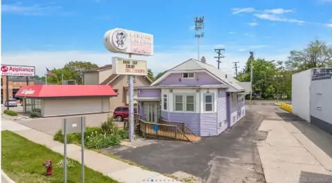 Gratiot Avenue Commercial Property