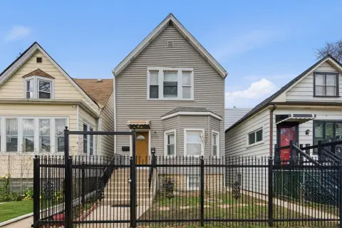 Chicago Multi-Unit Investment Opportunity
