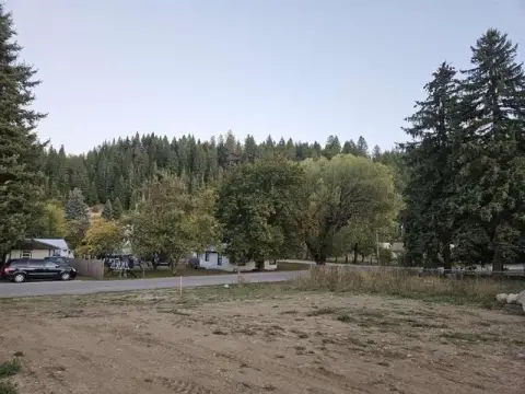 Residential Lot in Newport, WA