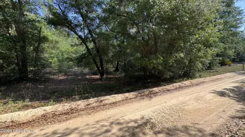 Interlachen, FL 1.24-Acre Parcel