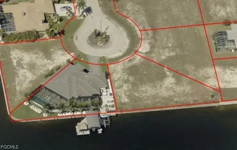 Oversized Residential Lot in Cape Coral