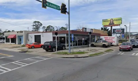 Valdosta Retail Building For Sale