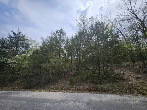Residential Land in Oak Tree Acres